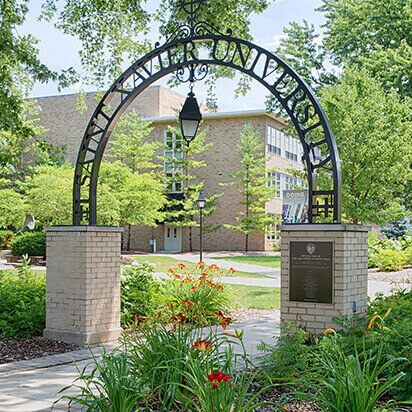 SXU Arch