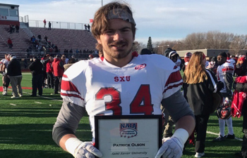 https://www.sxu.edu/_resources/images/news/2021-olson-football.jpg