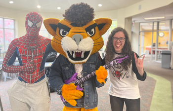 https://www.sxu.edu/_resources/images/news/2022/2022-halloween.png