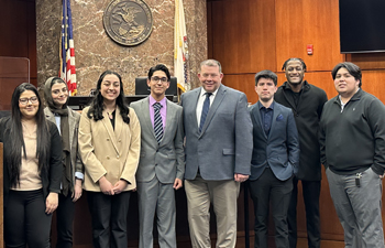 https://www.sxu.edu/_resources/images/news/2023/2023-mock-trial%20350x225.jpg