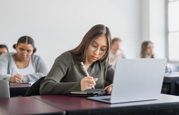 https://www.sxu.edu/_resources/images/news/2026/2026-ai-sxu%20350x225-min.jpg