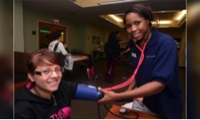 https://www.sxu.edu/news/articles/2017/images/student-health-fair.jpg